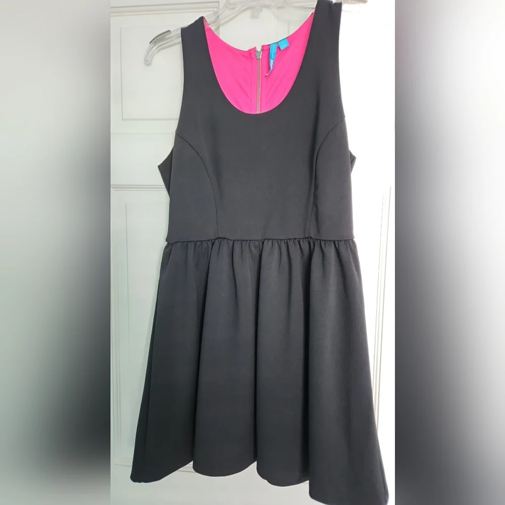 Nanette Lepore bell scuba skater dress, size L - Picture 1 of 3
